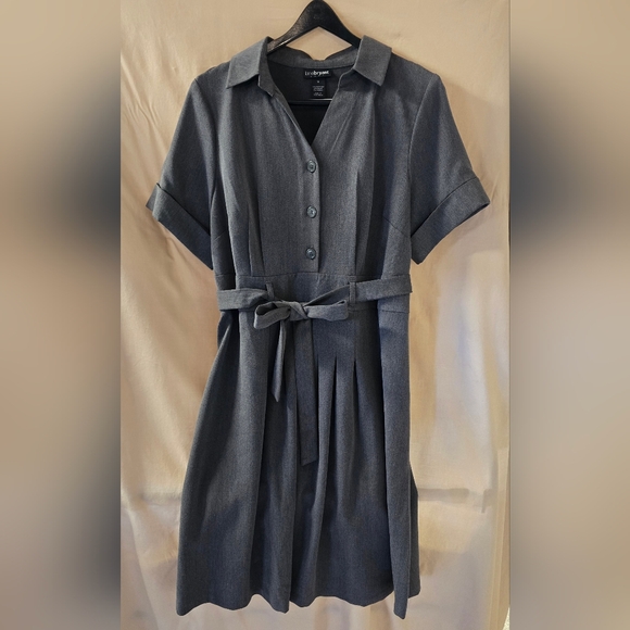 Women's Dresses* NEW WITHOUT TAGS* [EACH DRESS IS SOLD SEPERATELY $20 EACH] - Picture 8 of 9